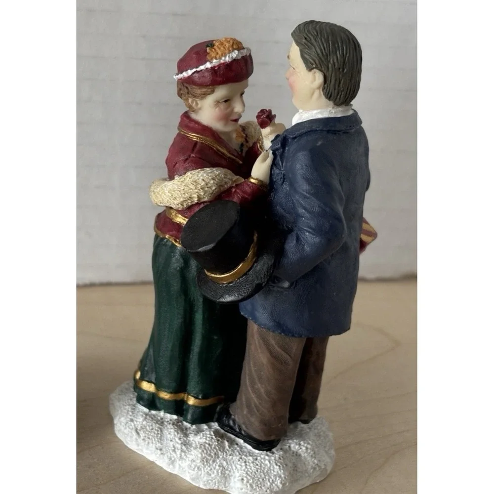 Vtg Mervyn's Christmas Village Square Victorian Couple Woman Gifts Figure
